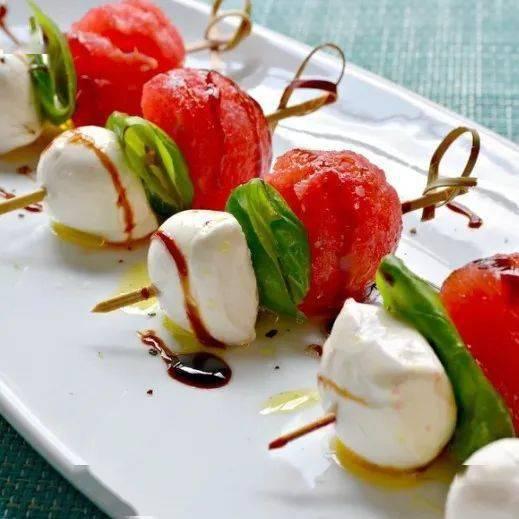 优雅的吃瓜酱  第2张