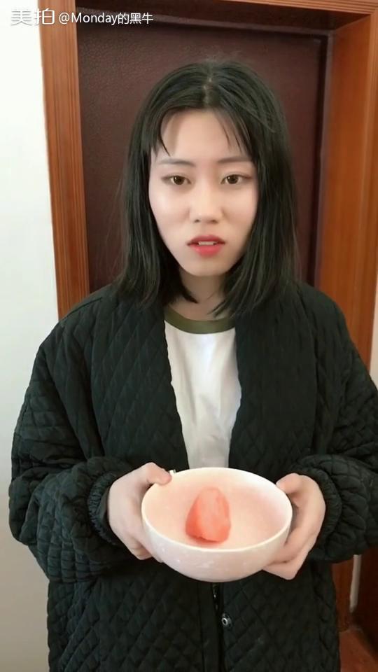 网上吃瓜自己女友,揭秘恋爱中的“瓜农”日常  第1张