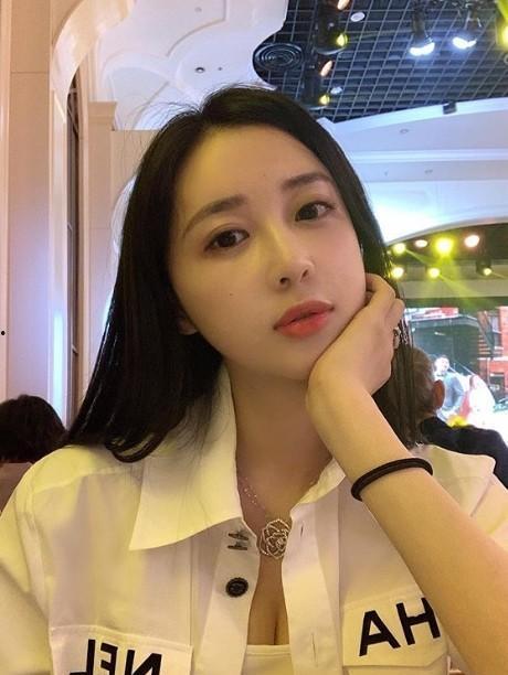 网上吃瓜自己女友,揭秘恋爱中的“瓜农”日常  第2张