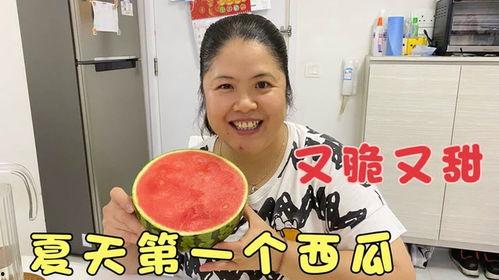 华华吃瓜图,揭秘娱乐圈幕后故事  第2张