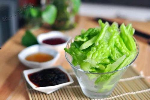 喝铁观音吃瓜,夏日消暑新风尚