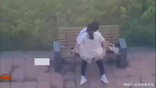 大学情侣视频吃瓜,吃瓜群众热议校园爱情故事  第2张